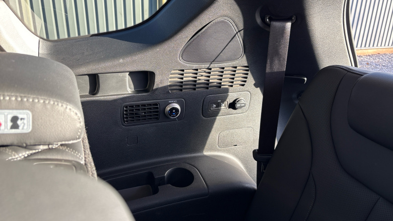 Hyundai SANTA FE 1.6 TGDi Plug-in Hybrid Ultimate 5dr 4WD Auto Estate